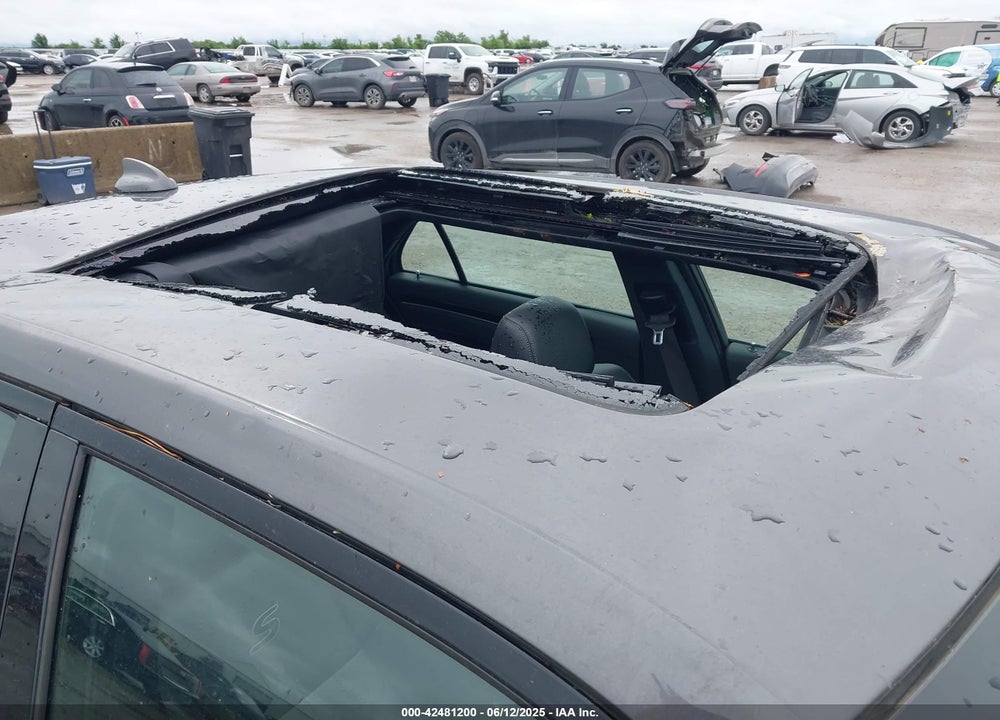 2018 CHRYSLER 300 VIN: 2C3CCABG8JH264069