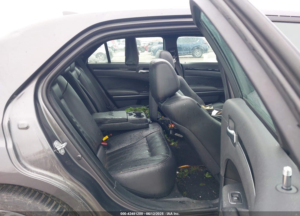 2018 CHRYSLER 300 VIN: 2C3CCABG8JH264069