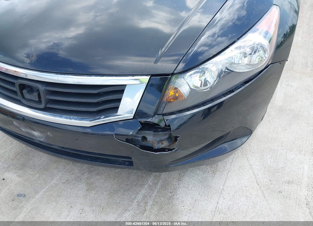 2009 HONDA ACCORD 2.4 LX-P VIN: 1HGCP26489A184272