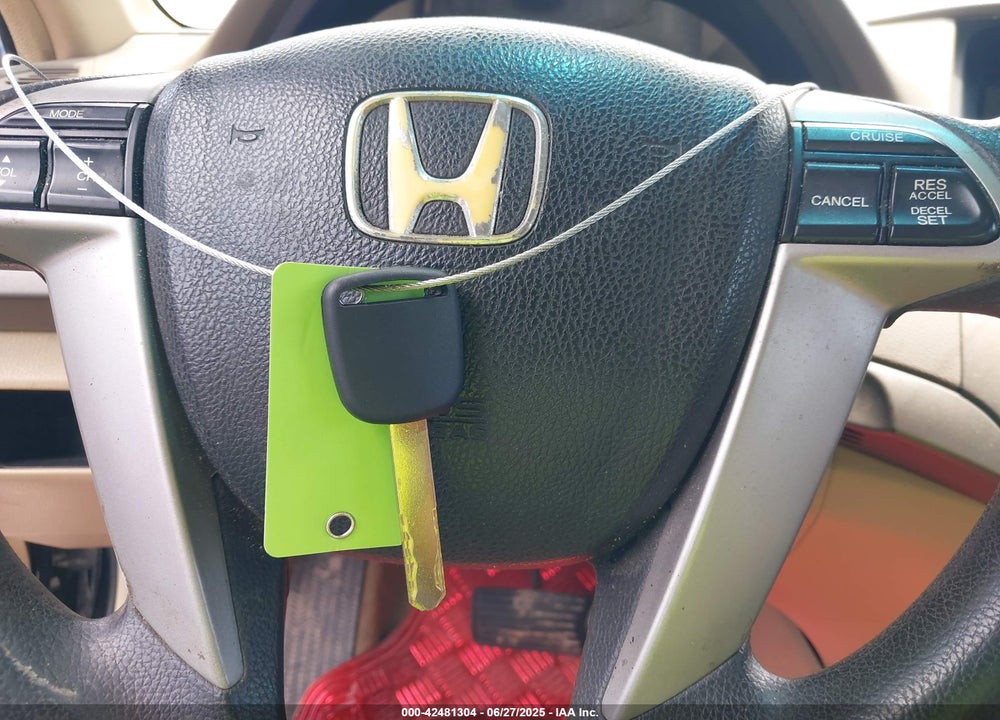 2009 HONDA ACCORD 2.4 LX-P VIN: 1HGCP26489A184272