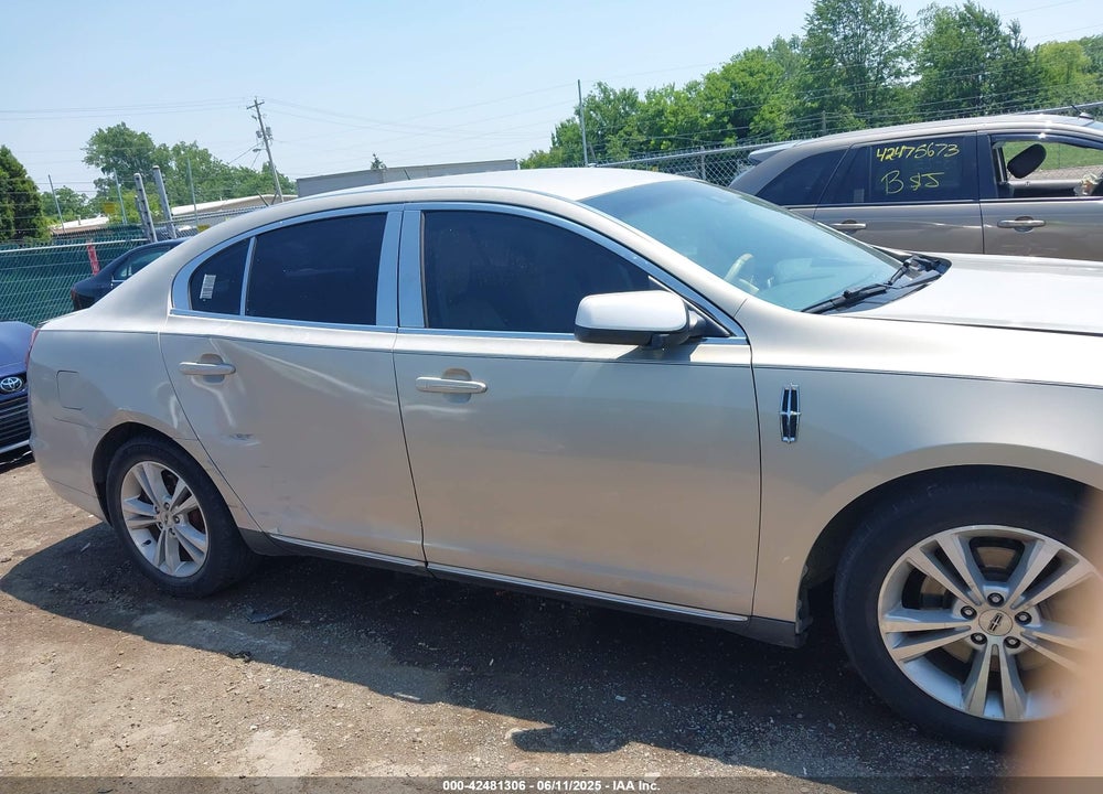 2009 LINCOLN MKS VIN: 1LNHM93R79G614310