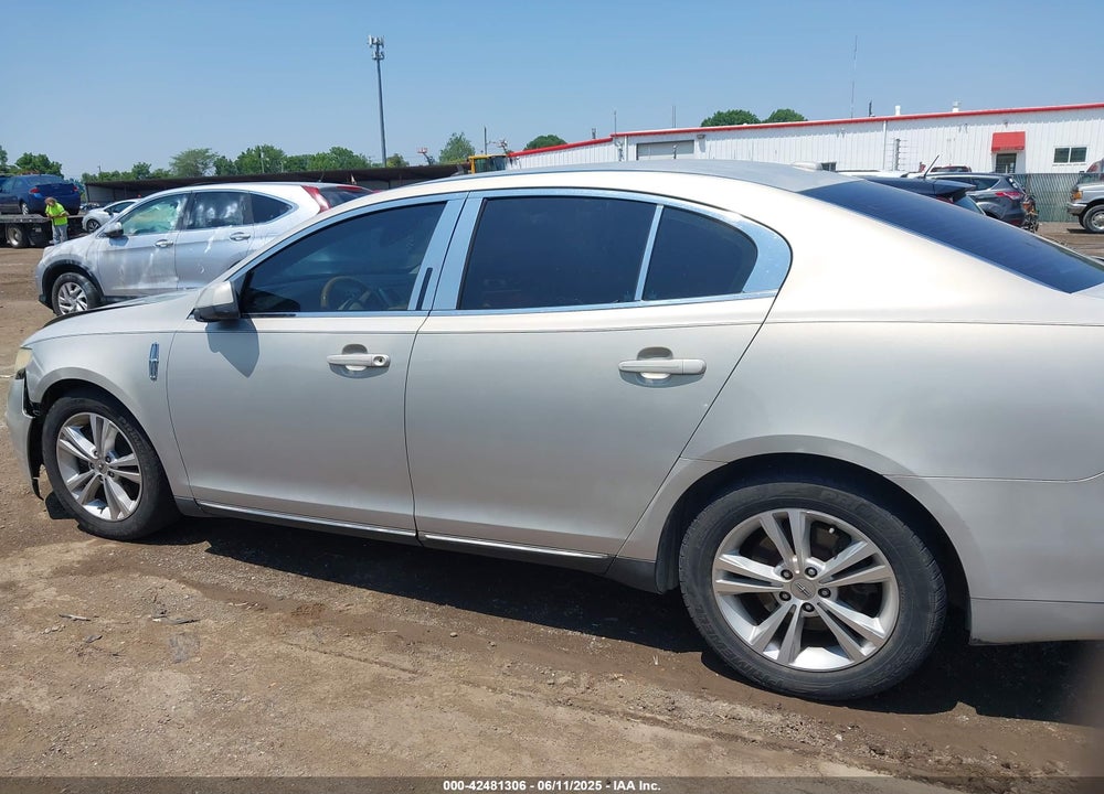 2009 LINCOLN MKS VIN: 1LNHM93R79G614310