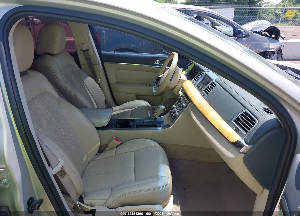 2009 LINCOLN MKS VIN: 1LNHM93R79G614310