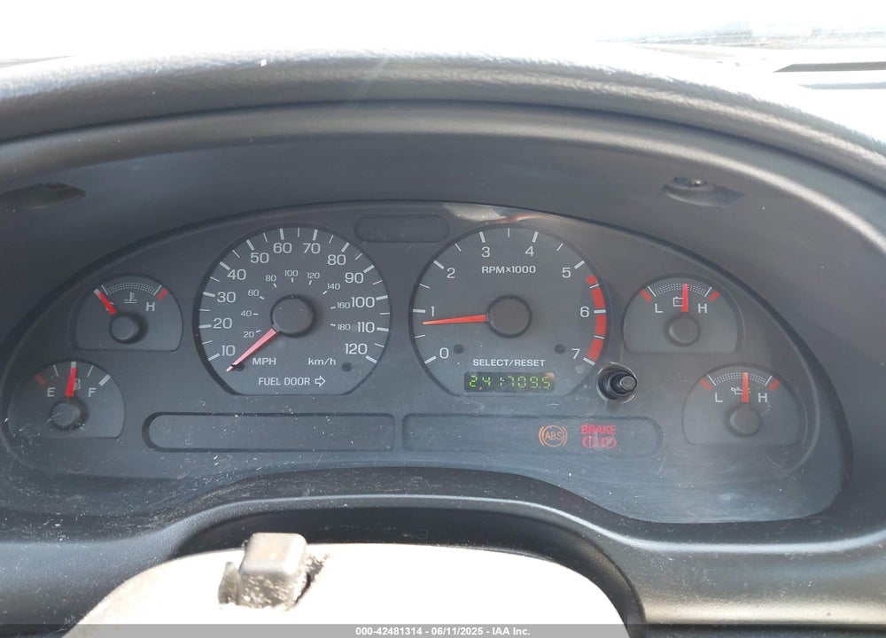 2004 FORD MUSTANG VIN: 1FAFP406X4F174247