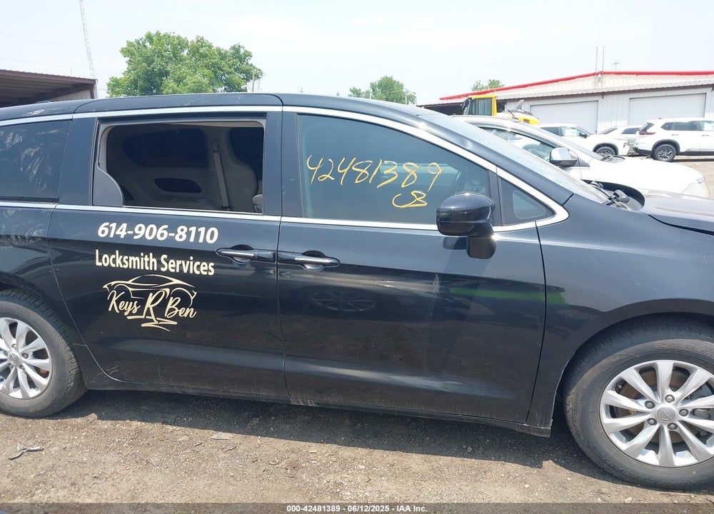 2018 CHRYSLER PACIFICA TOURING PLUS VIN: 2C4RC1FGXJR339316