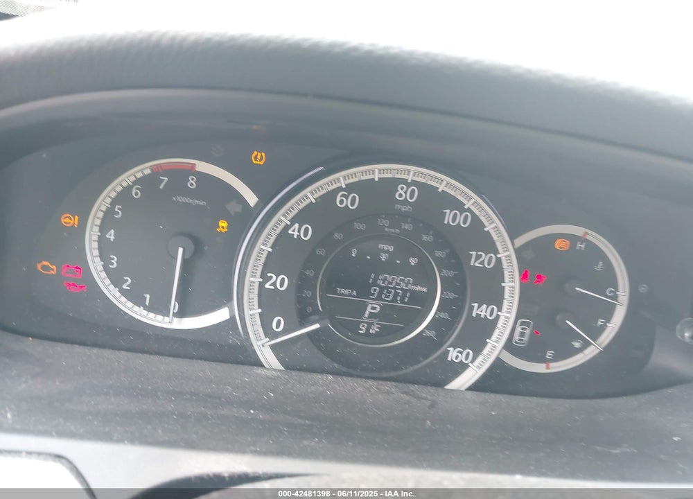 2013 HONDA ACCORD VIN: 1HGCR2F32DA006223