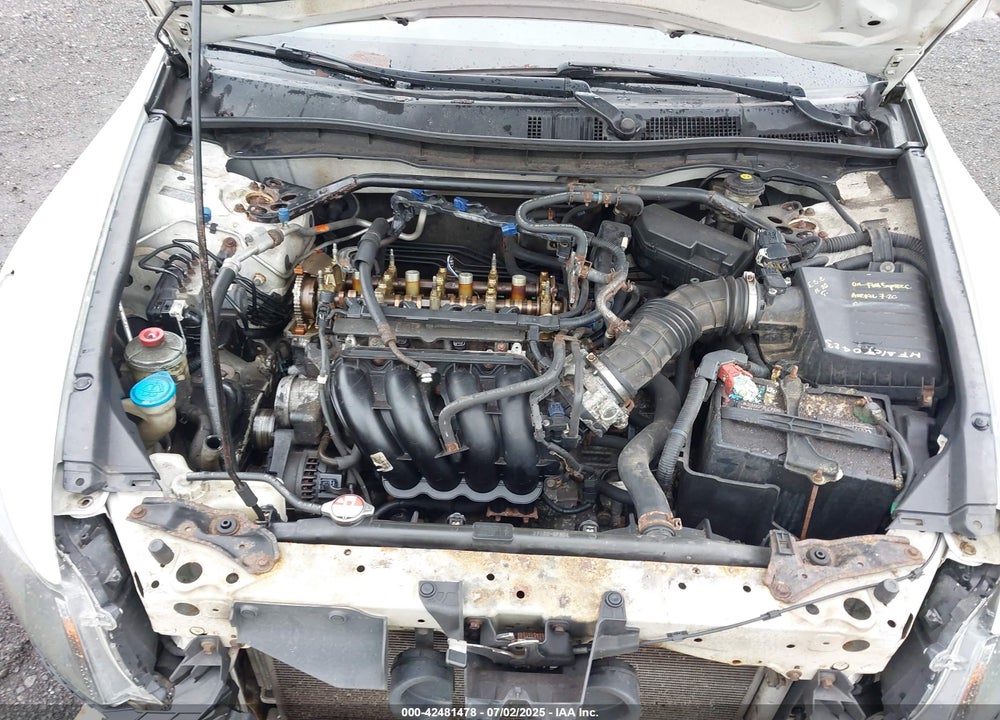 2011 HONDA ACCORD VIN: 1HGCP2F82BA155732