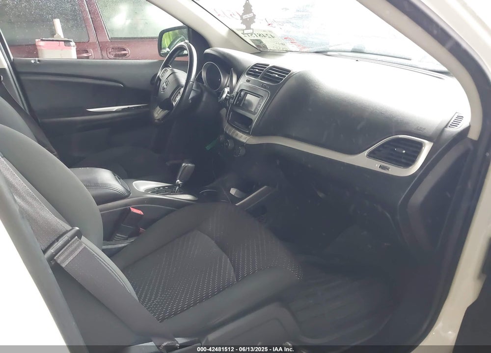 2019 DODGE JOURNEY SE VIN: 3C4PDCBB6KT837425