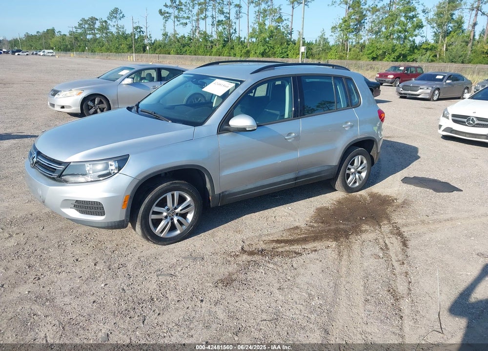 2017 VOLKSWAGEN TIGUAN VIN: WVGAV7AX5HK001067