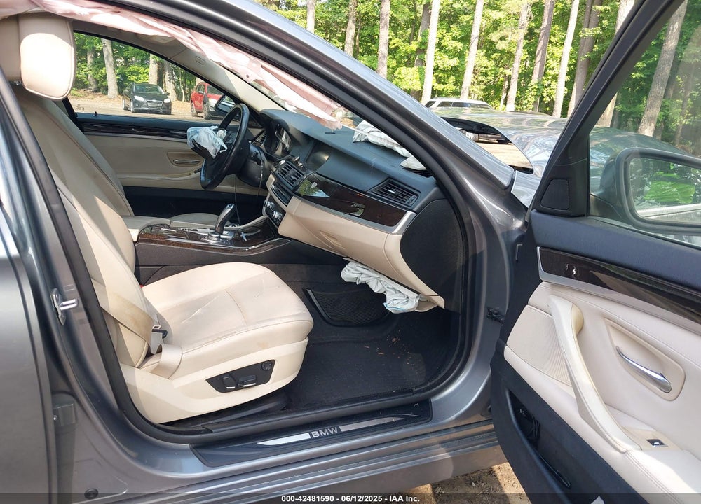 2013 BMW 528I VIN: WBAXG5C53DD229640