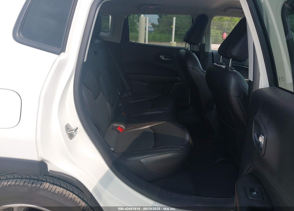 2020 JEEP COMPASS VIN: 3C4NJDCBXLT242681