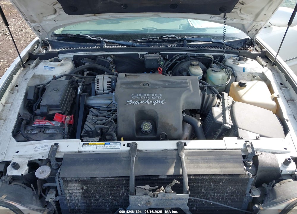 1999 BUICK PARK AVENUE ULTRA CMI VIN: 1G4CU5216X4613338