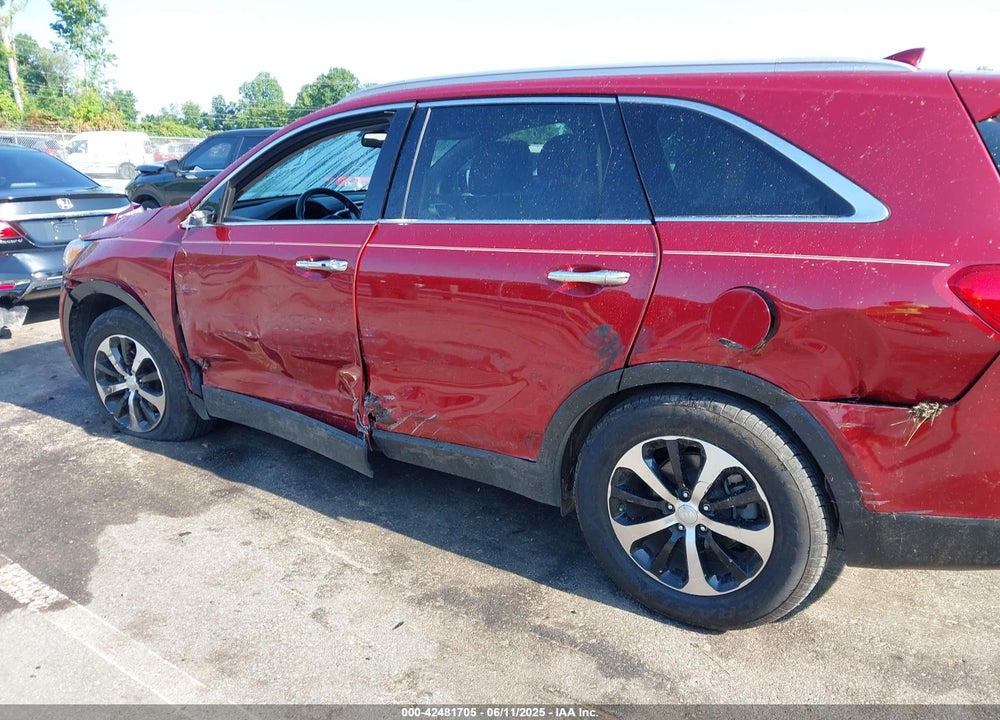 2017 KIA SORENTO 2.0T EX VIN: 5XYPH4A19HG325385
