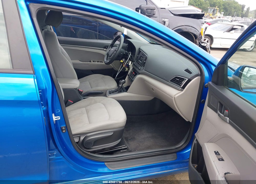 2017 HYUNDAI ELANTRA SE VIN: KMHD74LF3HU072640