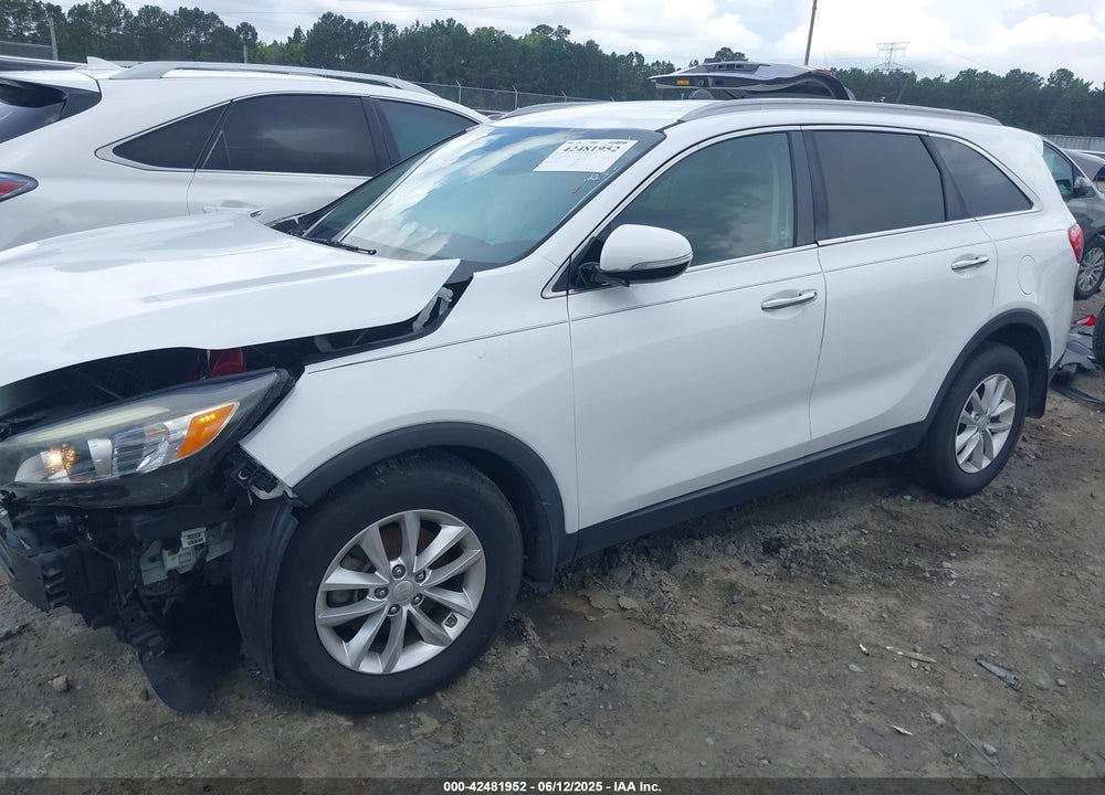 2016 KIA SORENTO VIN: 5XYPG4A31GG184198