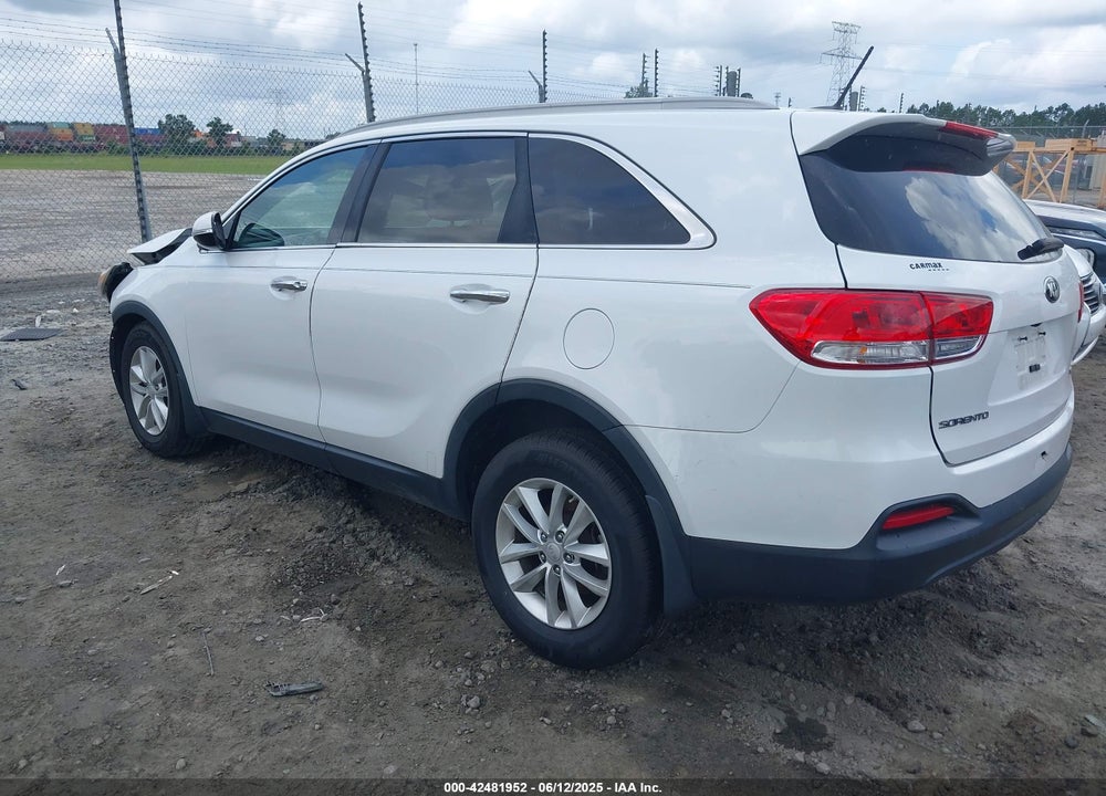 2016 KIA SORENTO VIN: 5XYPG4A31GG184198
