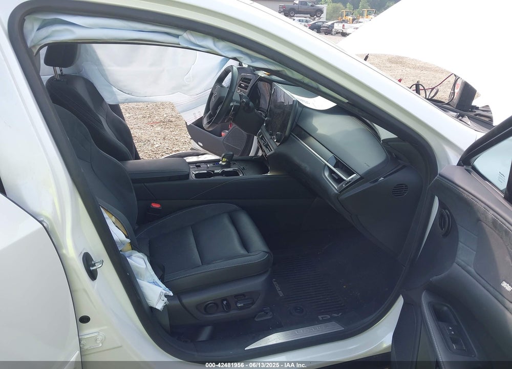 2024 LEXUS RX VIN: 2T2BBMCA9RC025394