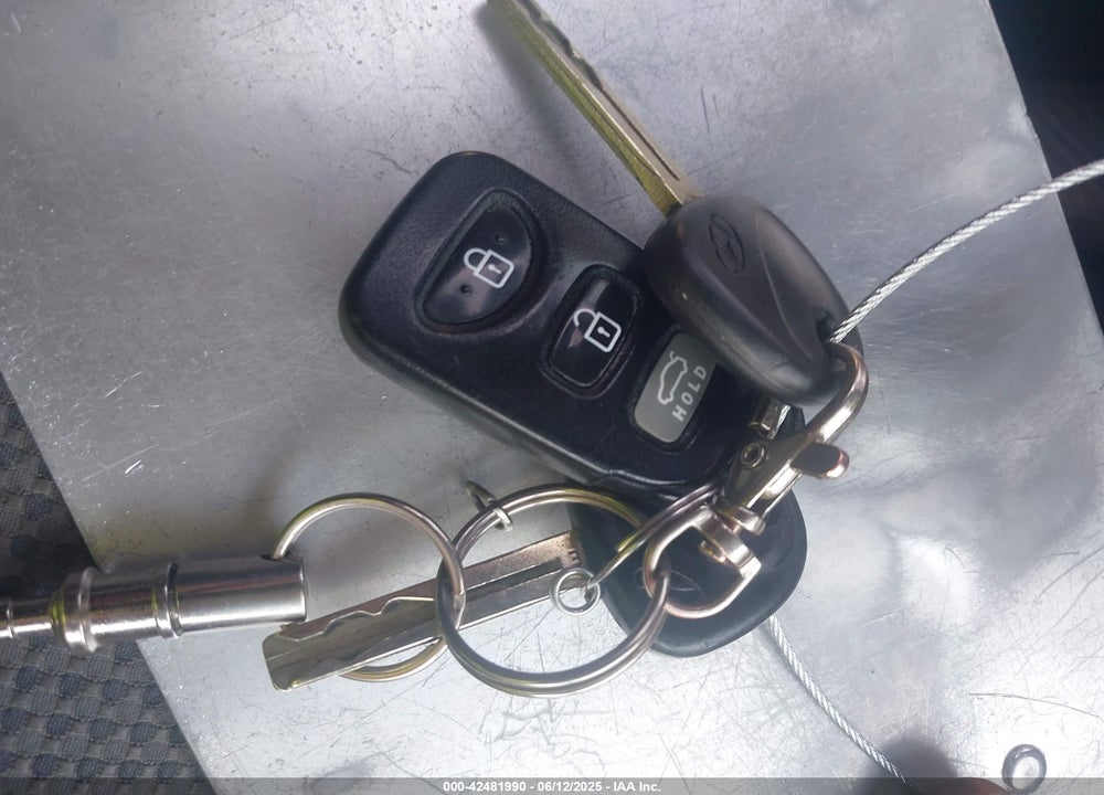 2013 HYUNDAI SONATA GLS VIN: 5NPEB4AC8DH636304