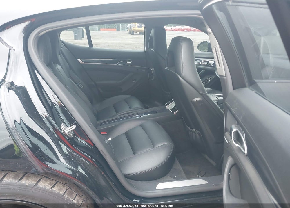 2014 PORSCHE PANAMERA VIN: WP0AA2A77EL009146
