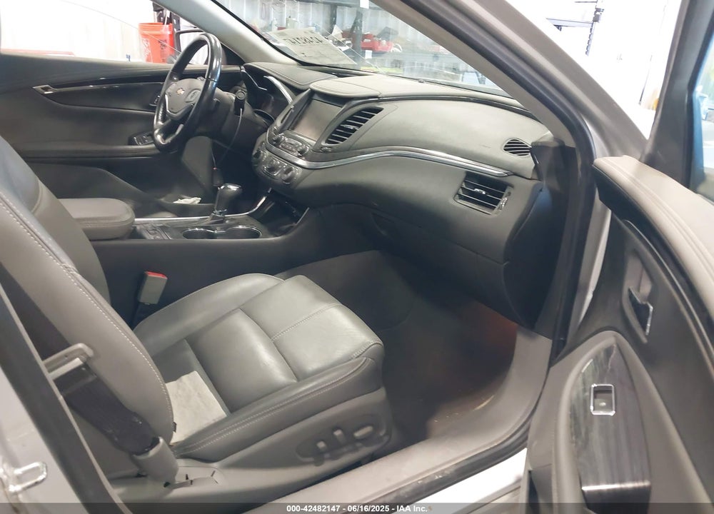 2018 CHEVROLET IMPALA VIN: 1G1105S3XJU103292