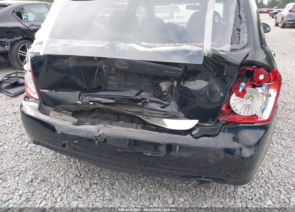 2007 KIA SPECTRA5 VIN: KNAFE161X75003953