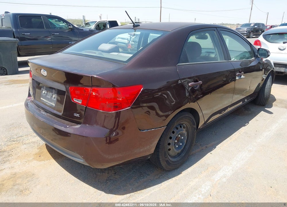 2010 KIA FORTE EX VIN: KNAFU4A29A5282131