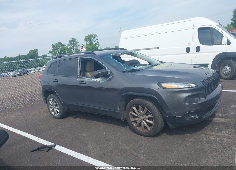 2018 JEEP CHEROKEE VIN: 1C4PJLCB3JD607790