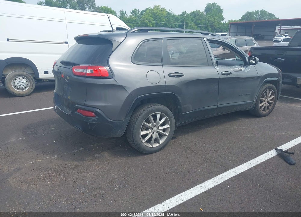 2018 JEEP CHEROKEE VIN: 1C4PJLCB3JD607790