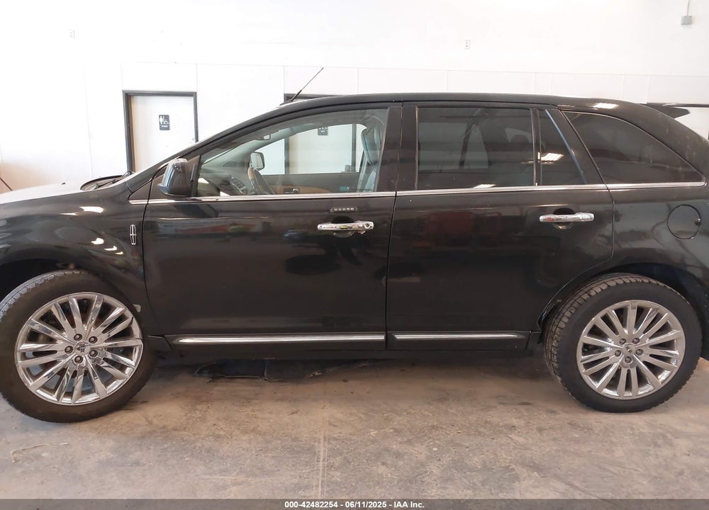 2011 LINCOLN MKX VIN: 2LMDJ8JK3BBJ07834