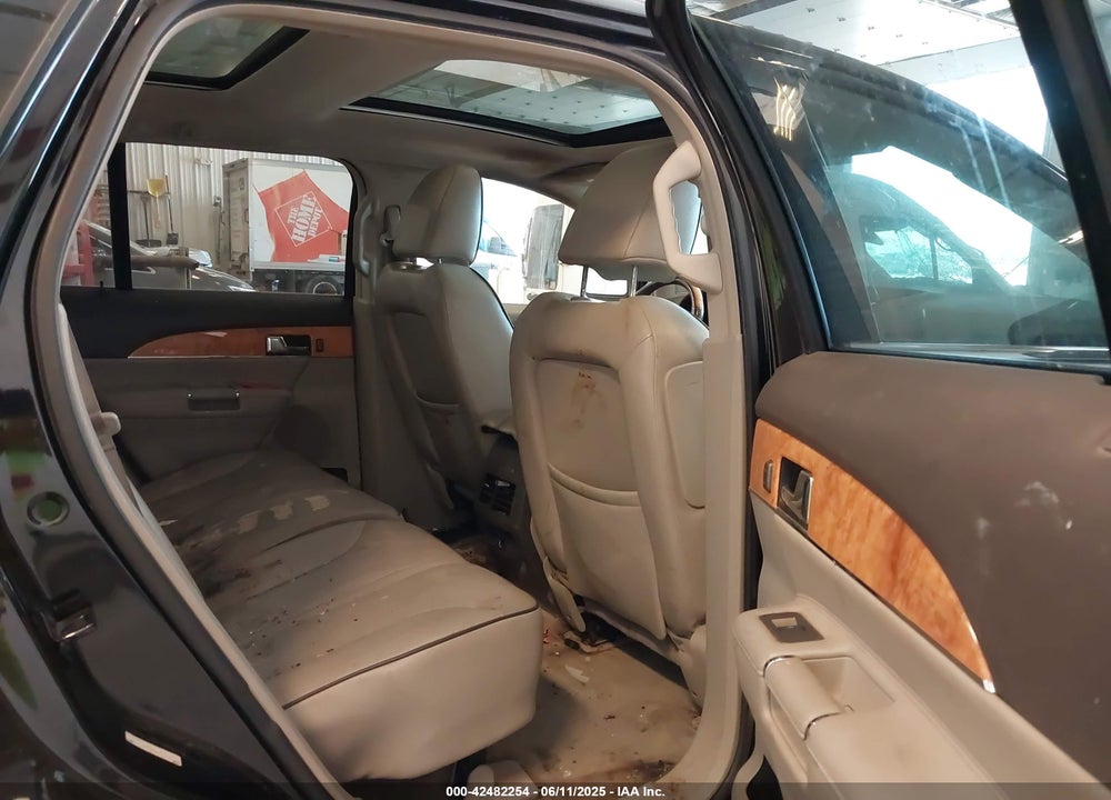 2011 LINCOLN MKX VIN: 2LMDJ8JK3BBJ07834