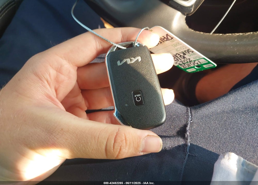 2023 KIA SORENTO VIN: 5XYRK4LF3PG172102