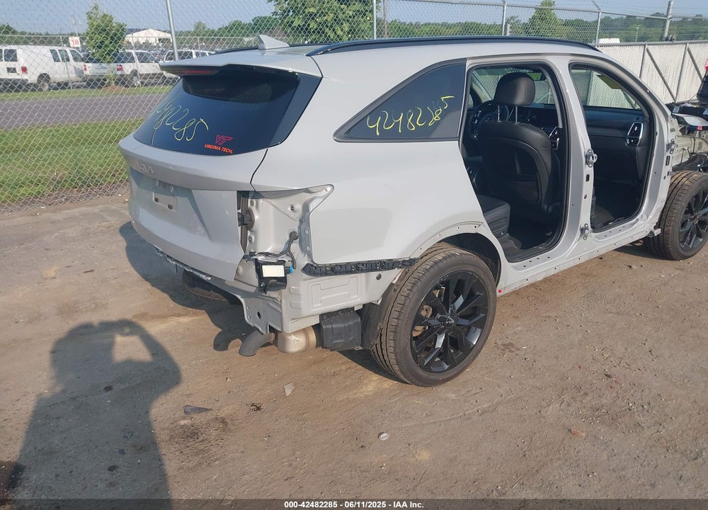 2023 KIA SORENTO VIN: 5XYRK4LF3PG172102
