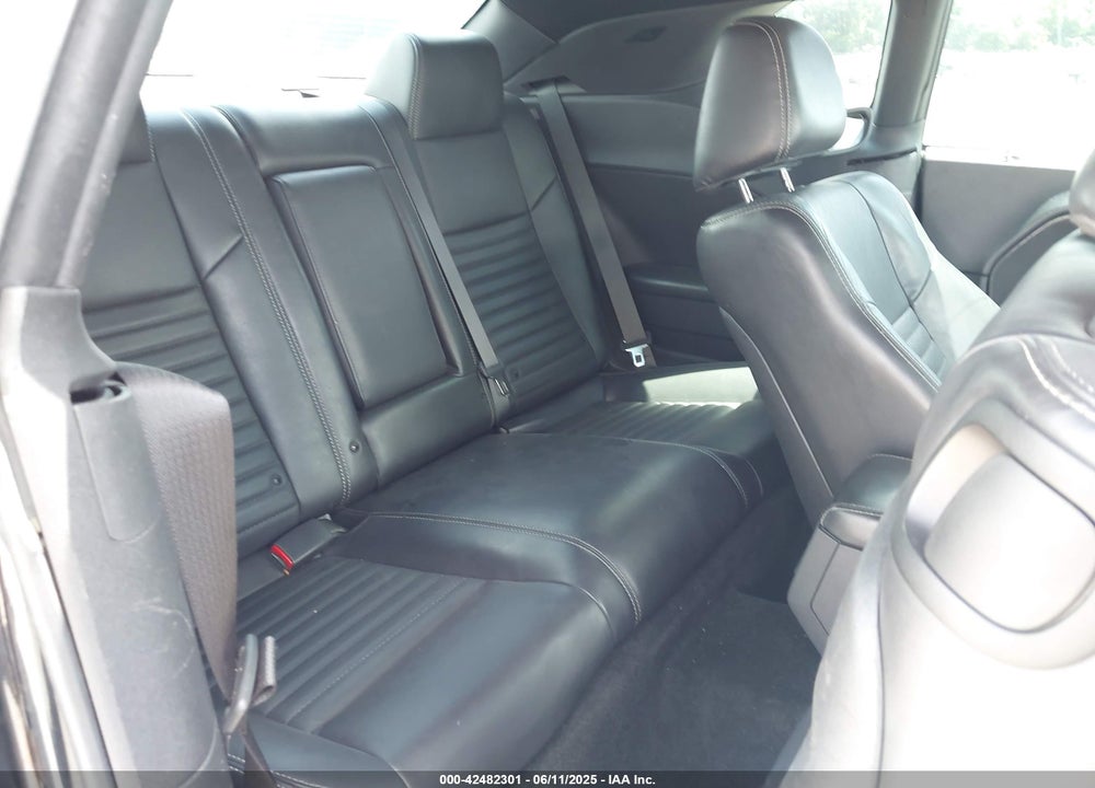 2014 DODGE CHALLENGER VIN: 2C3CDYAG2EH100149