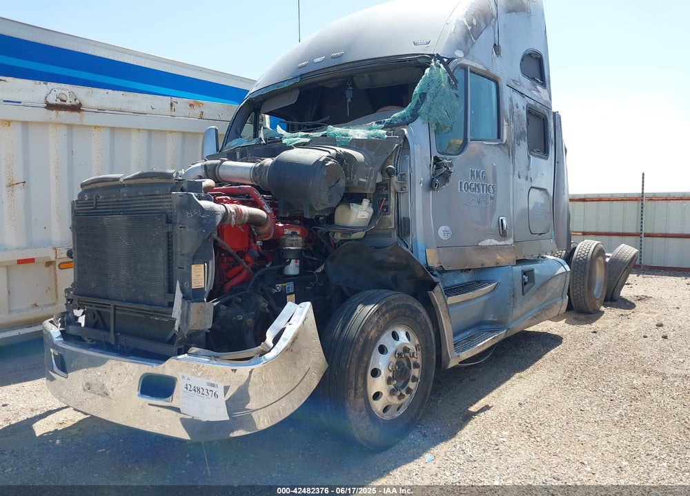 2012 KENWORTH CONSTRUCTION VIN: 1XKFD49X0CJ323117