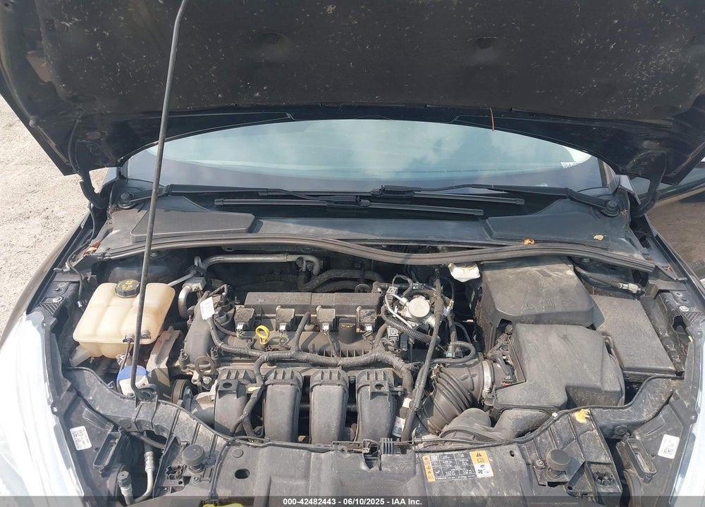 2017 FORD FOCUS VIN: 1FADP3F24HL346463