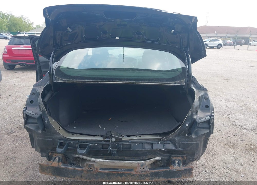 2017 FORD FOCUS VIN: 1FADP3F24HL346463