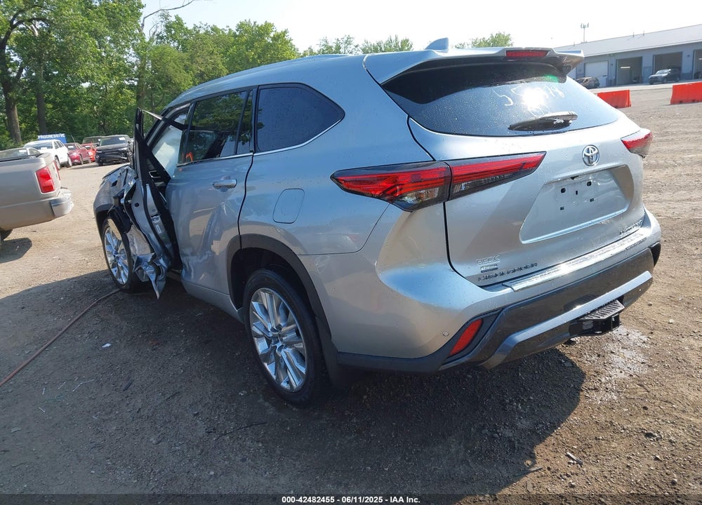 2021 TOYOTA HIGHLANDER VIN: 5TDDZRBH8MS556378