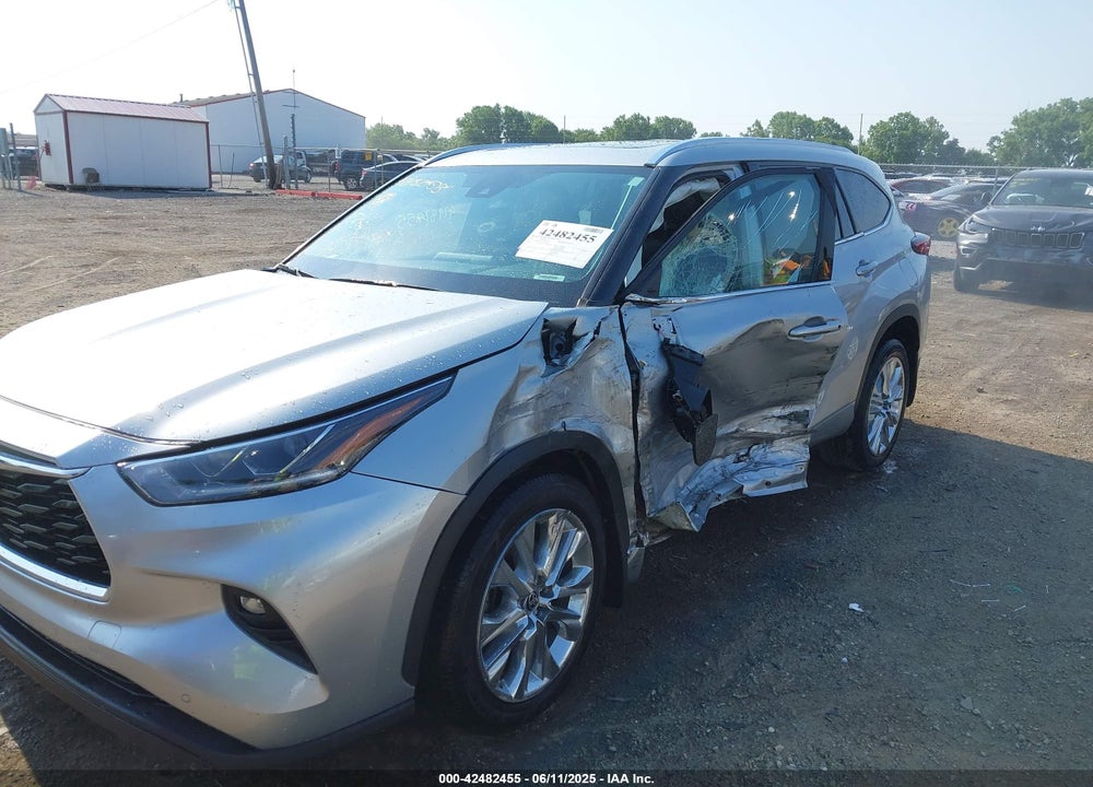 2021 TOYOTA HIGHLANDER VIN: 5TDDZRBH8MS556378