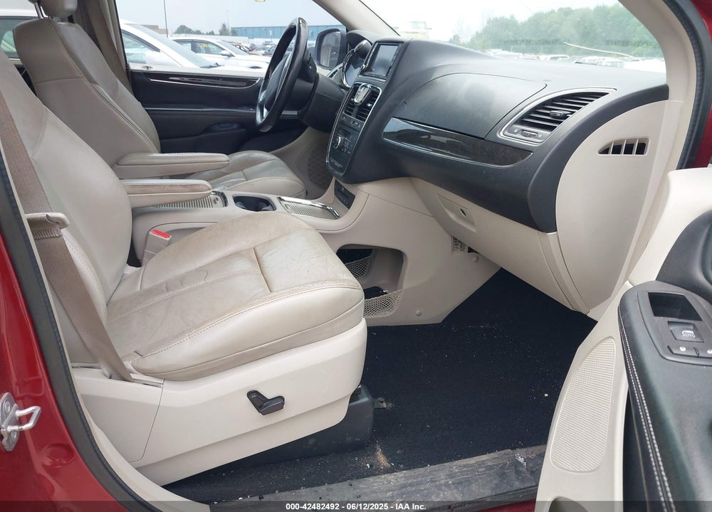 2013 CHRYSLER TOWN & COUNTRY LIMITED VIN: 2C4RC1GGXDR676796