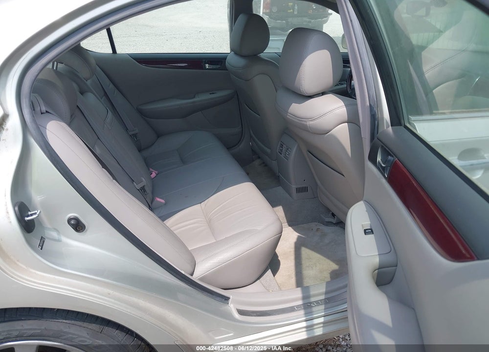 2004 LEXUS ES 330 VIN: JTHBA30G245030547