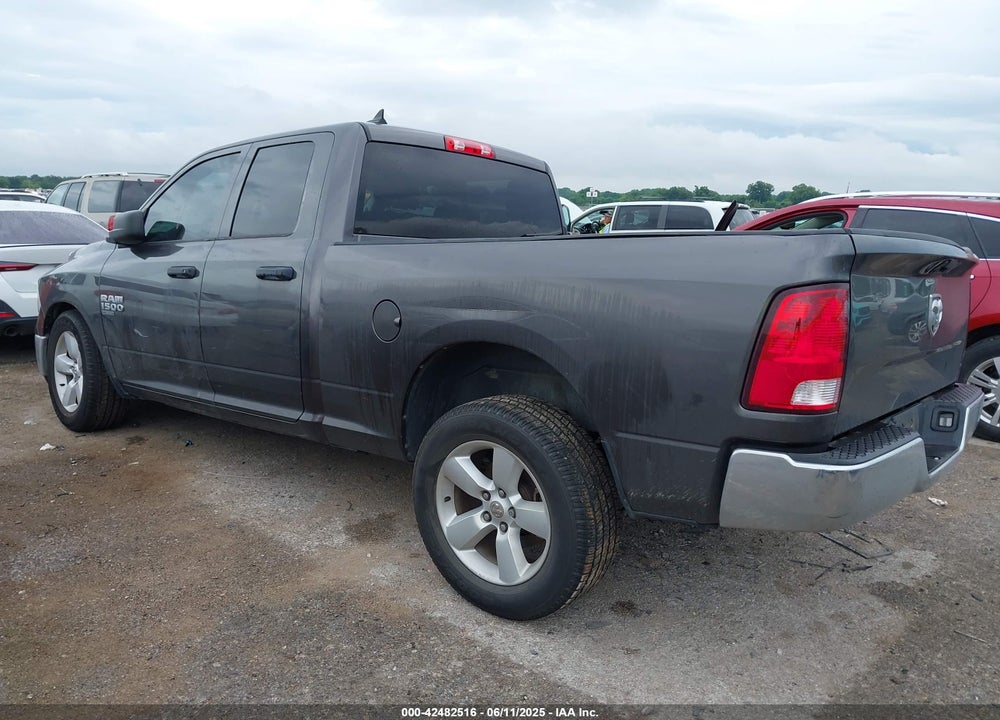 2021 RAM 1500 CLASSIC VIN: 1C6RR6FG4MS521082