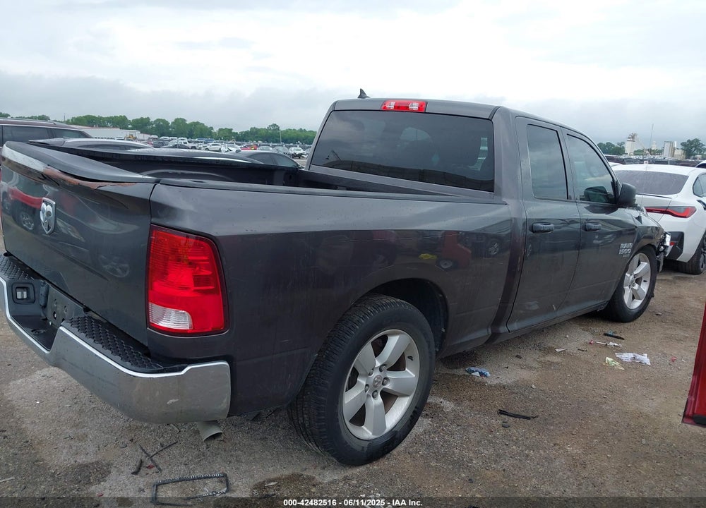 2021 RAM 1500 CLASSIC VIN: 1C6RR6FG4MS521082