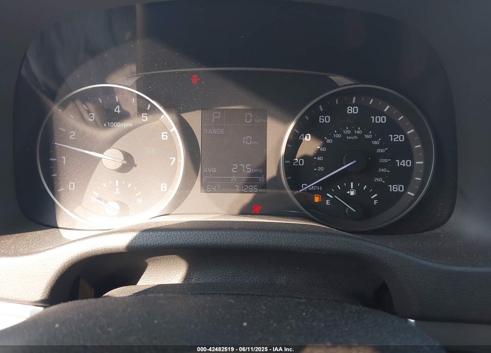 2017 HYUNDAI ELANTRA SE VIN: KMHD84LF4HU381059