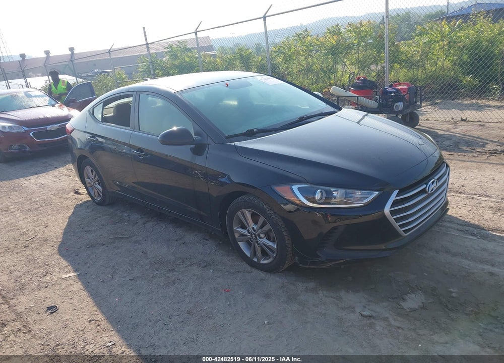2017 HYUNDAI ELANTRA SE VIN: KMHD84LF4HU381059