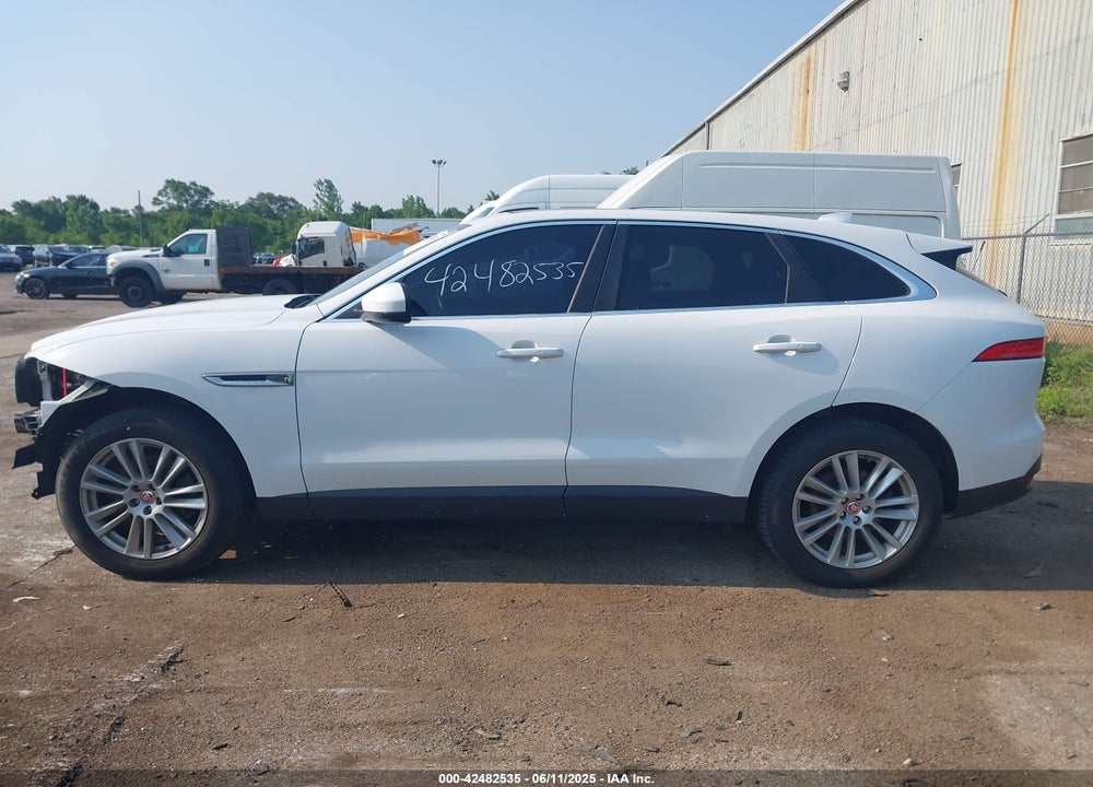 2017 JAGUAR F-PACE VIN: SADCK2BV7HA069340