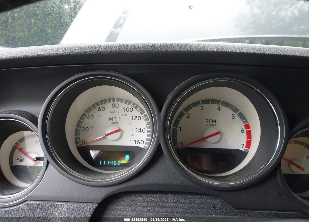 2010 DODGE CHALLENGER VIN: 2B3CJ5DT7AH261829