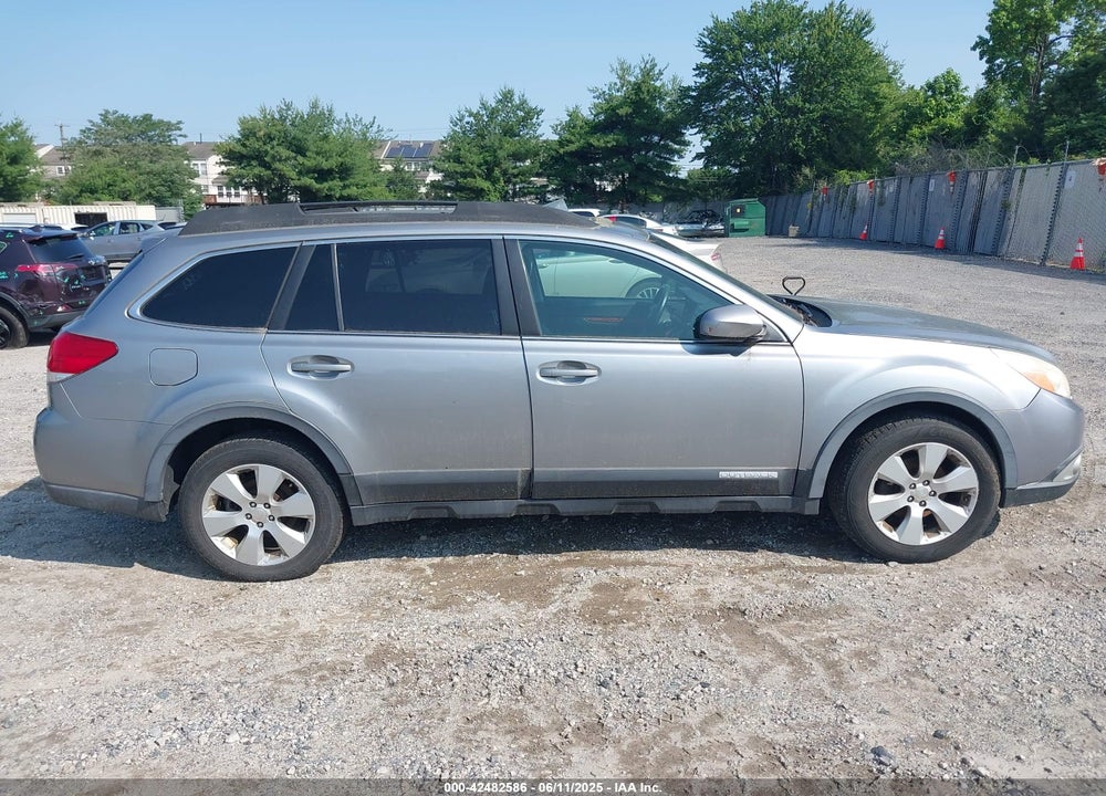 2010 SUBARU OUTBACK 2.5I LIMITED VIN: 4S4BRBKC8A3376829