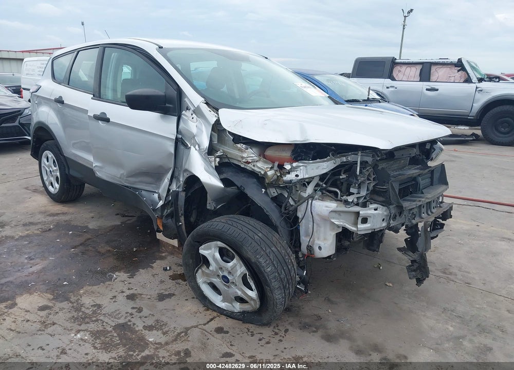 2018 FORD ESCAPE S VIN: 1FMCU0F75JUA54972