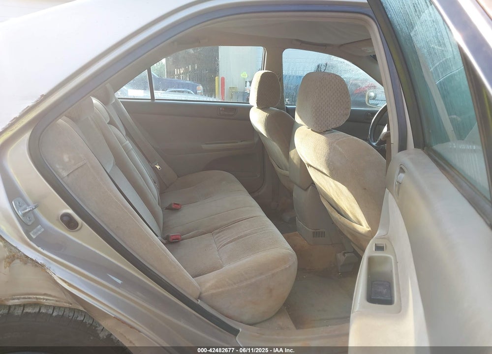 2003 TOYOTA CAMRY LE VIN: 4T1BE32K53U245928