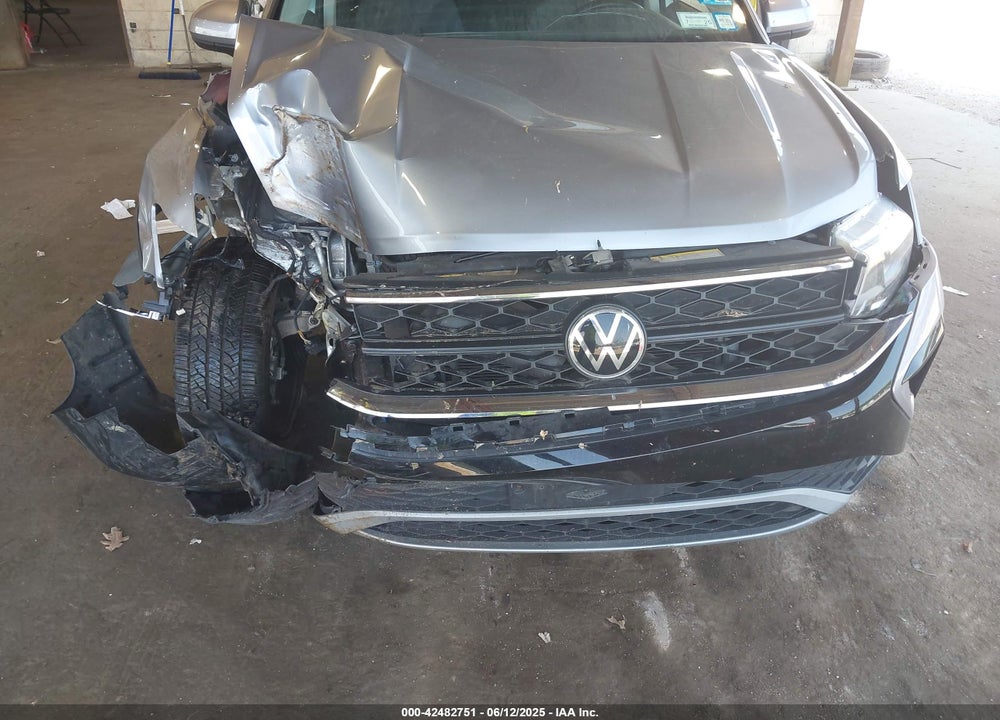 2022 VOLKSWAGEN TAOS VIN: 3VVLX7B20NM074461